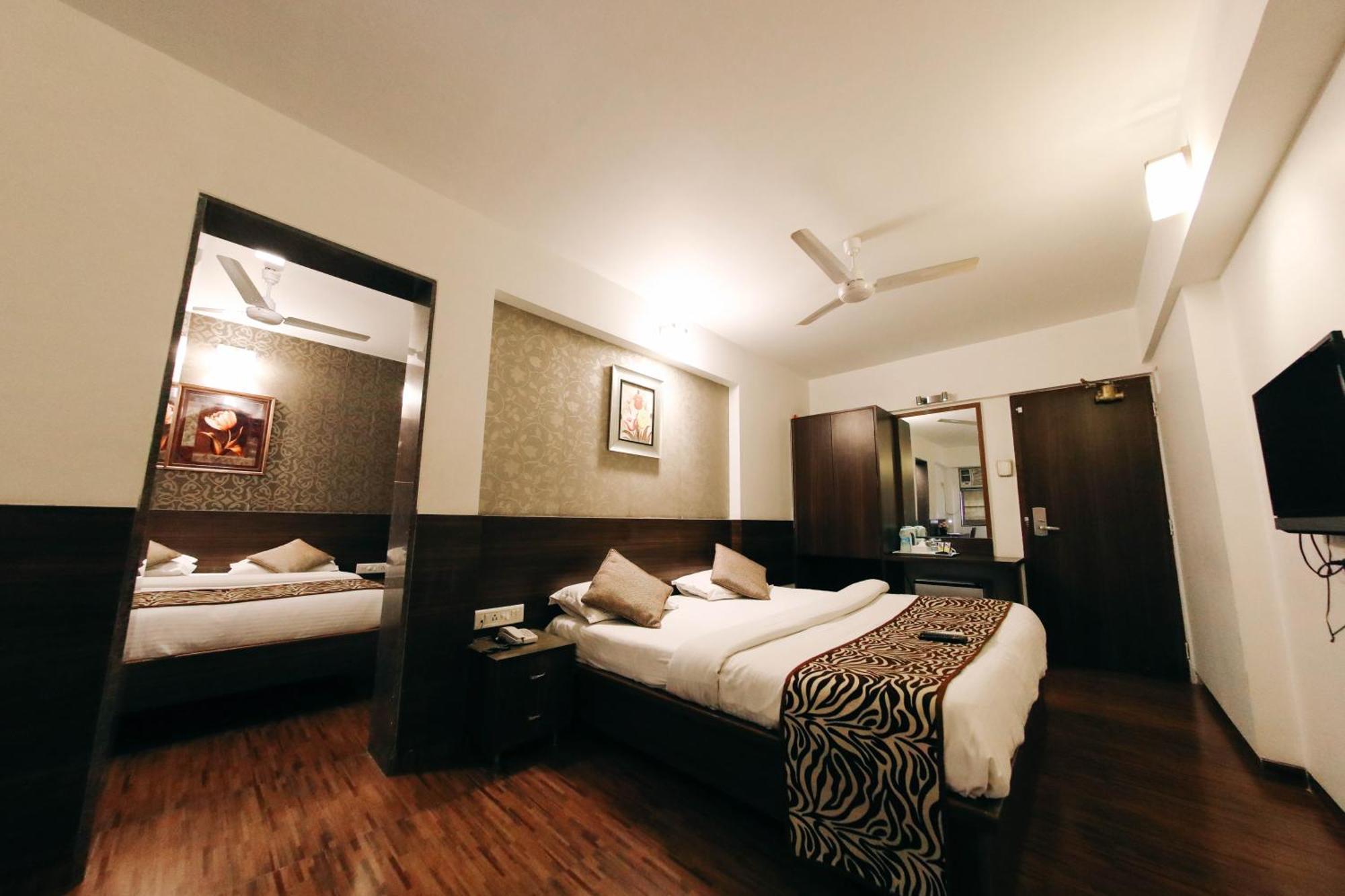 Hotel Maharana Inn Chembur Βομβάη Εξωτερικό φωτογραφία