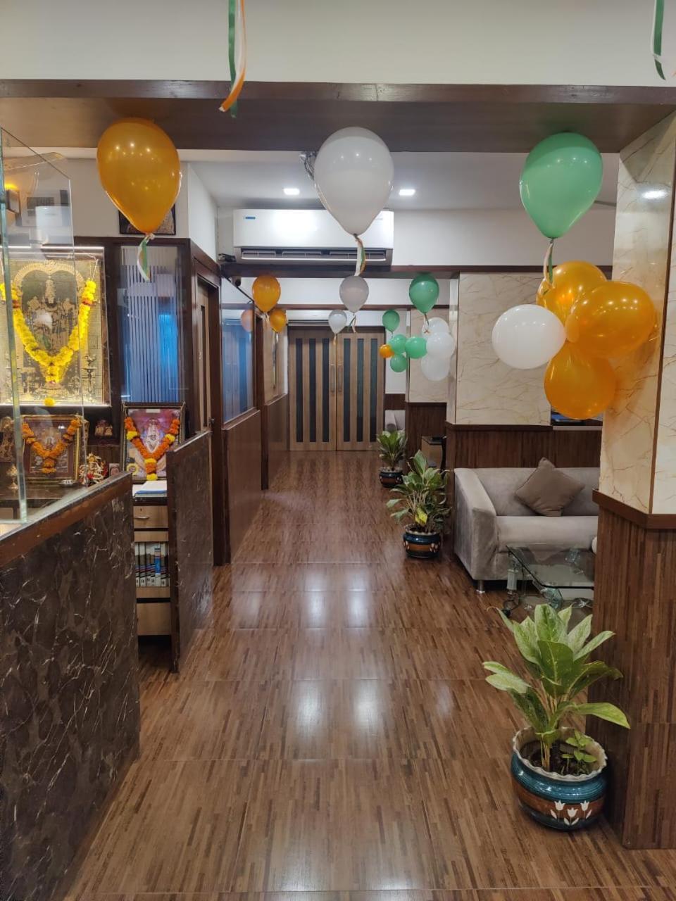 Hotel Maharana Inn Chembur Βομβάη Εξωτερικό φωτογραφία