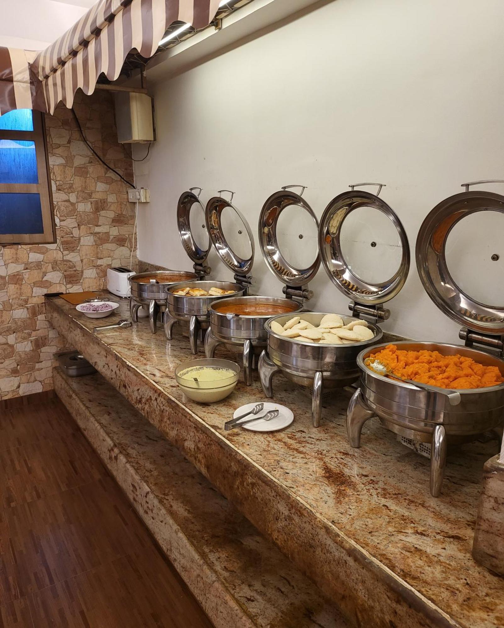 Hotel Maharana Inn Chembur Βομβάη Εξωτερικό φωτογραφία