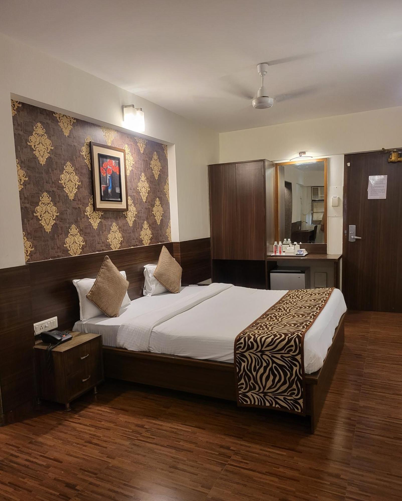 Hotel Maharana Inn Chembur Βομβάη Εξωτερικό φωτογραφία