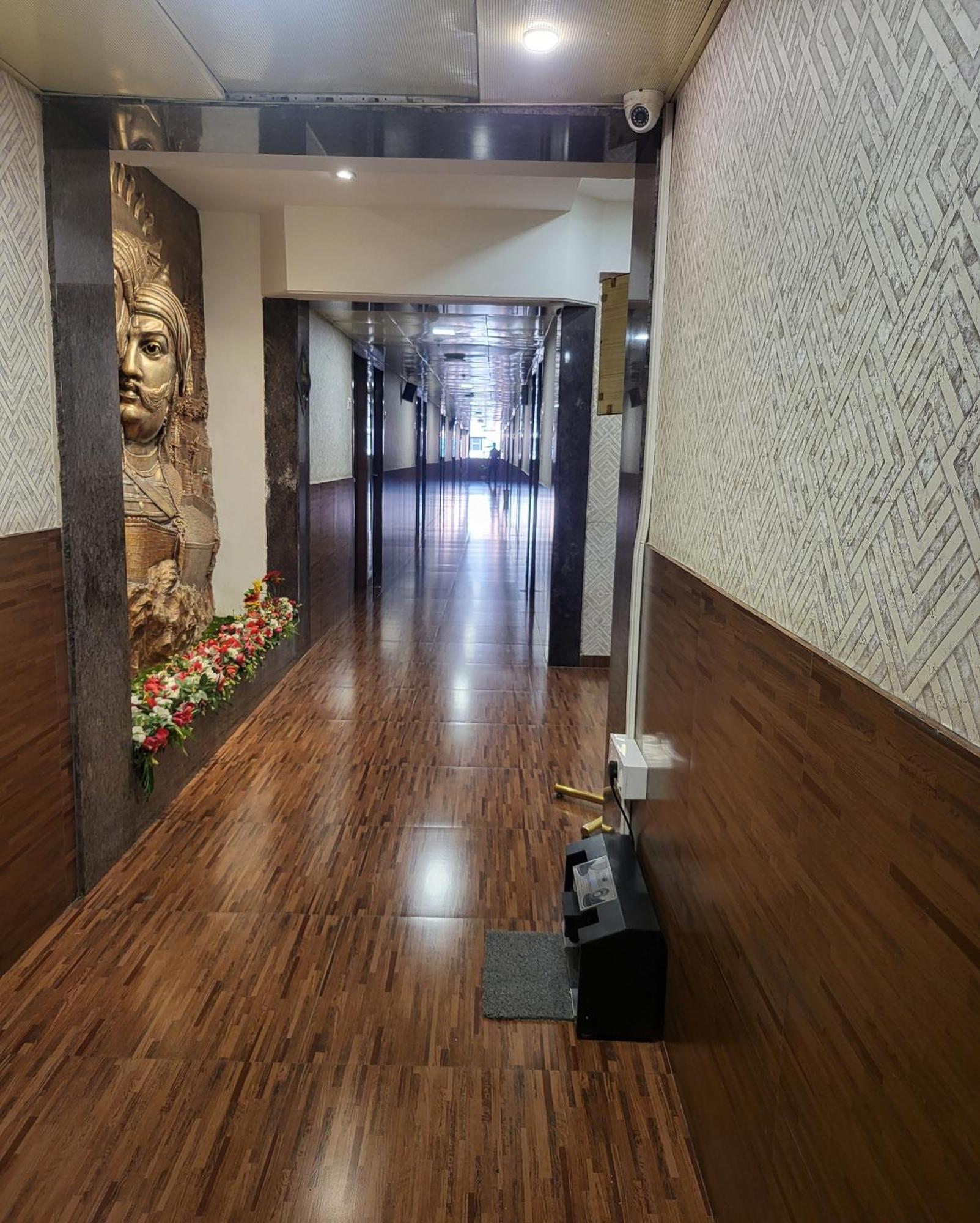 Hotel Maharana Inn Chembur Βομβάη Εξωτερικό φωτογραφία