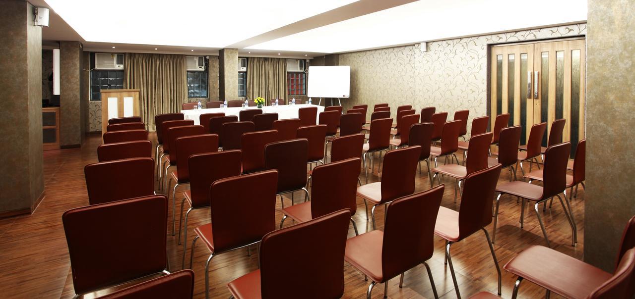 Hotel Maharana Inn Chembur Βομβάη Εξωτερικό φωτογραφία